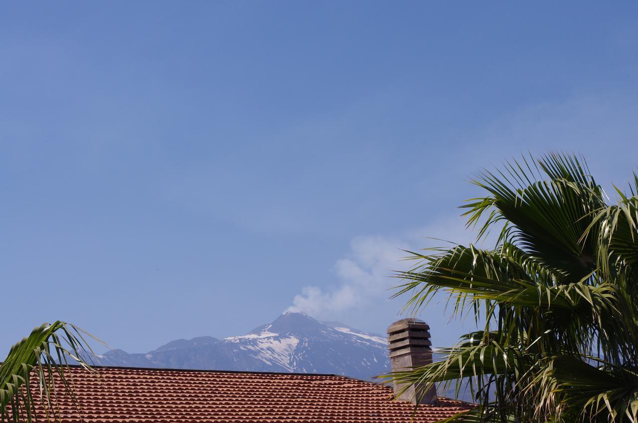 Hotel Gli Ulivi Dell'Etna Linera Exterior foto